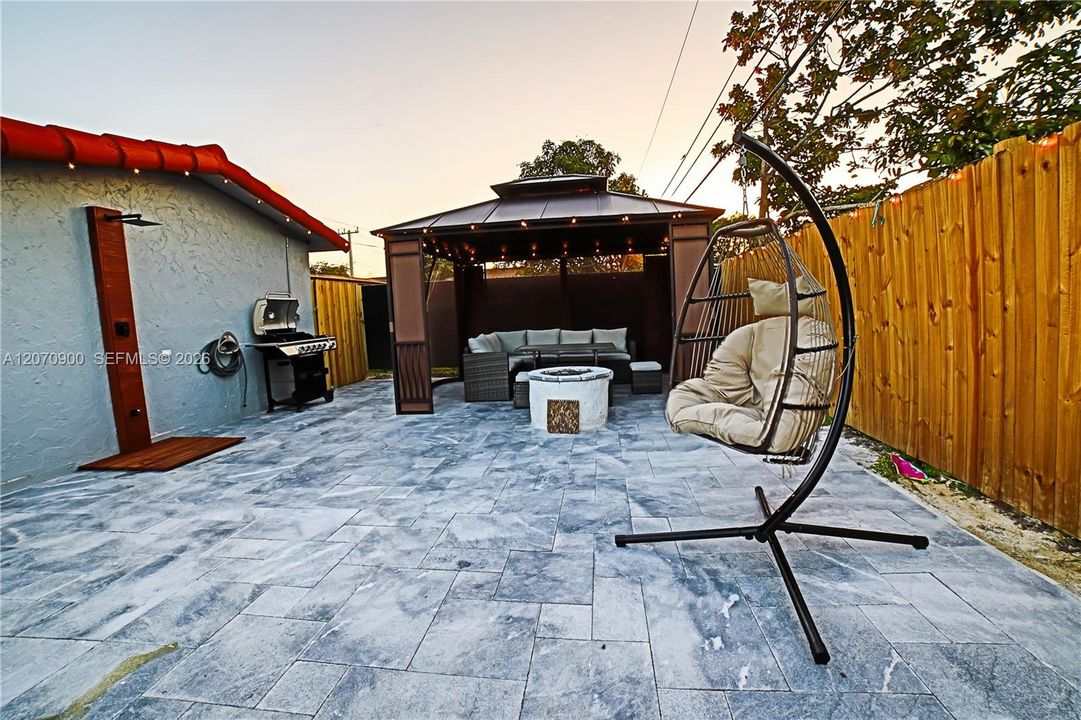 For Sale: $649,000 (3 beds, 2 baths, 1960 Square Feet)
