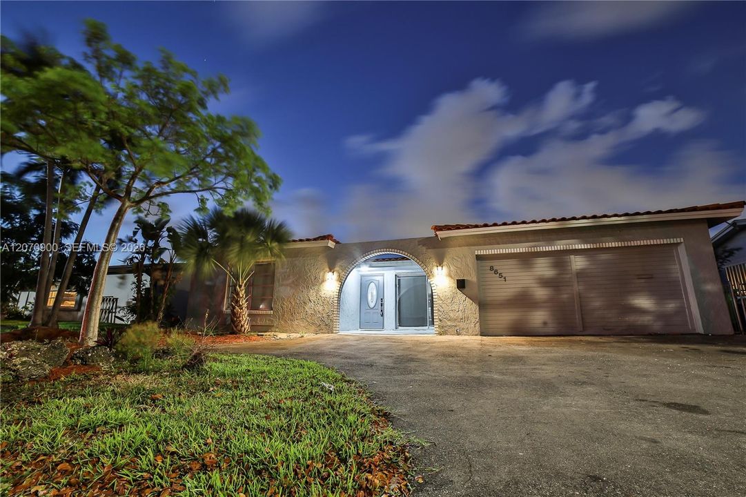 For Sale: $649,000 (3 beds, 2 baths, 1960 Square Feet)