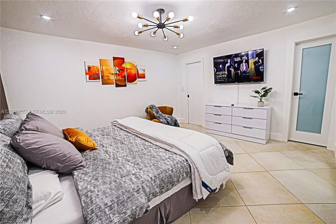 For Sale: $649,000 (3 beds, 2 baths, 1960 Square Feet)