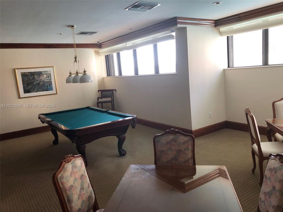 В аренду: $4,500 (2 спален, 2 ванн, 1360 Квадратных фут)