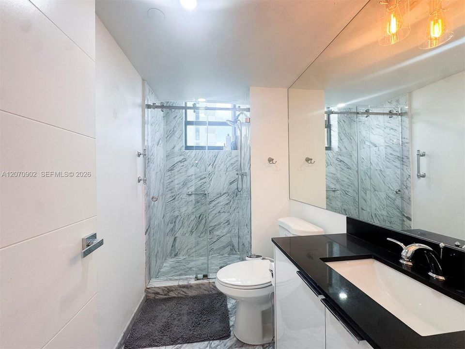 В аренду: $4,500 (2 спален, 2 ванн, 1360 Квадратных фут)