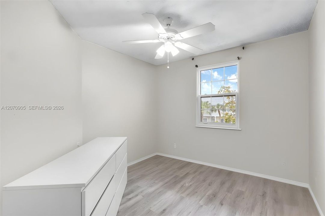 For Sale: $385,000 (3 beds, 2 baths, 1170 Square Feet)