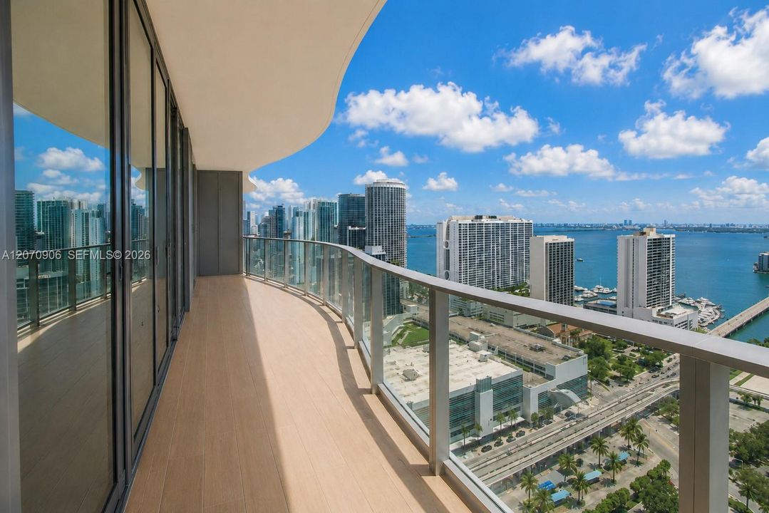 For Rent: $13,500 (3 beds, 3 baths, 1953 Square Feet)