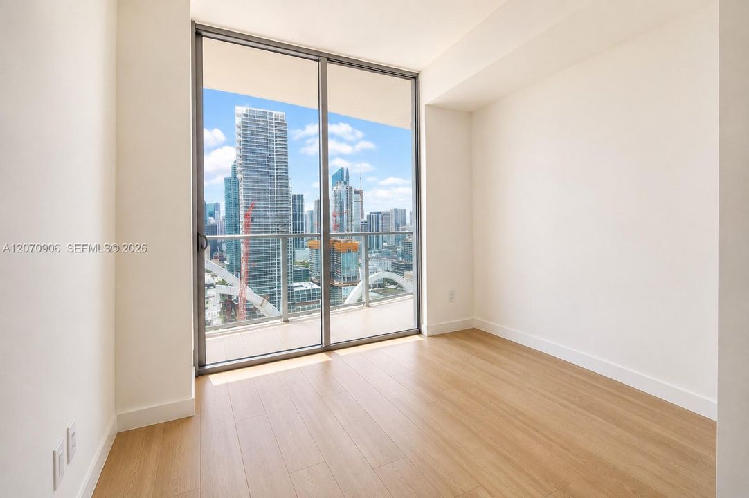 For Rent: $13,500 (3 beds, 3 baths, 1953 Square Feet)