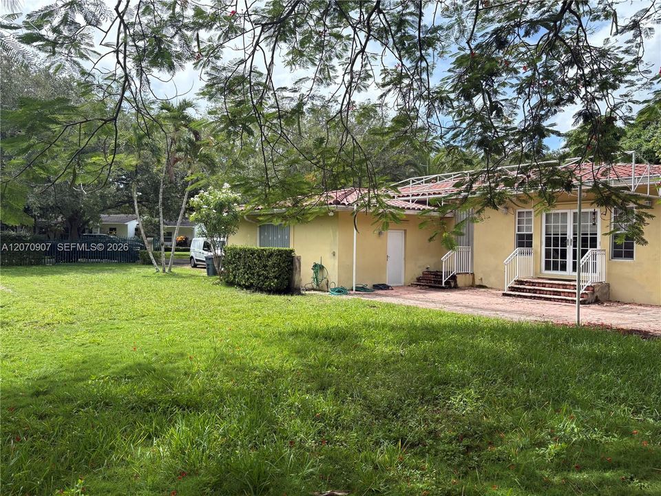 For Rent: $7,000 (3 beds, 2 baths, 2784 Square Feet)