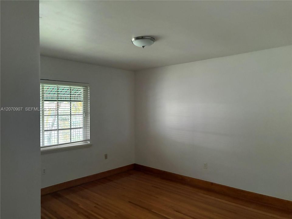 For Rent: $7,000 (3 beds, 2 baths, 2784 Square Feet)