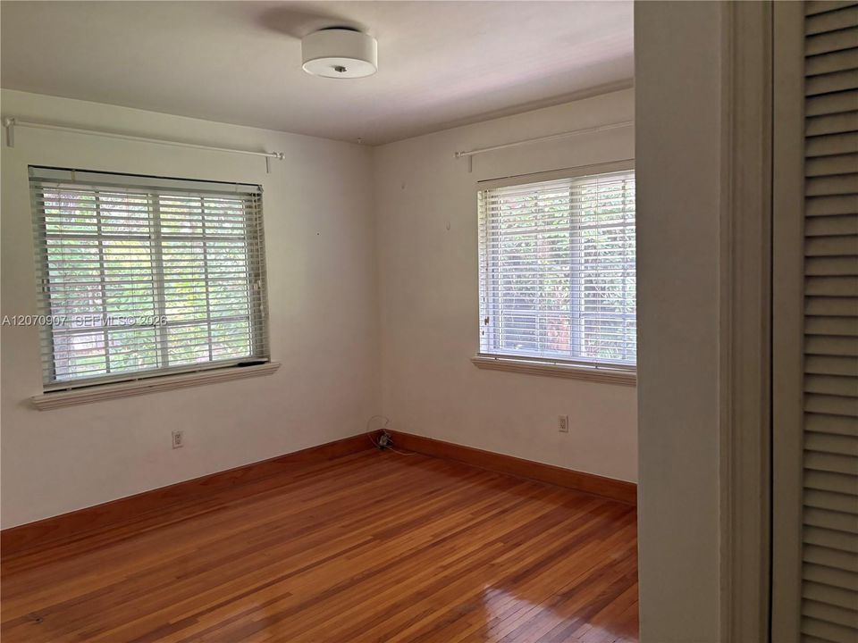 For Rent: $7,000 (3 beds, 2 baths, 2784 Square Feet)