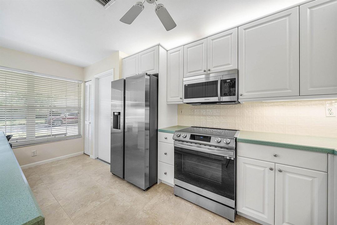 007-241DelRioBoulevard-BocaRaton-FL-3343