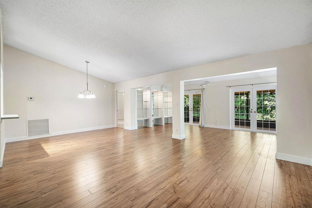 014-241DelRioBoulevard-BocaRaton-FL-3343