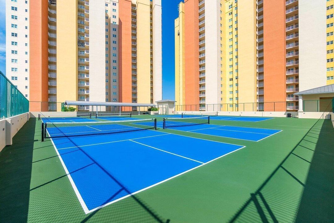 pickelball/ tennis/ bocce
