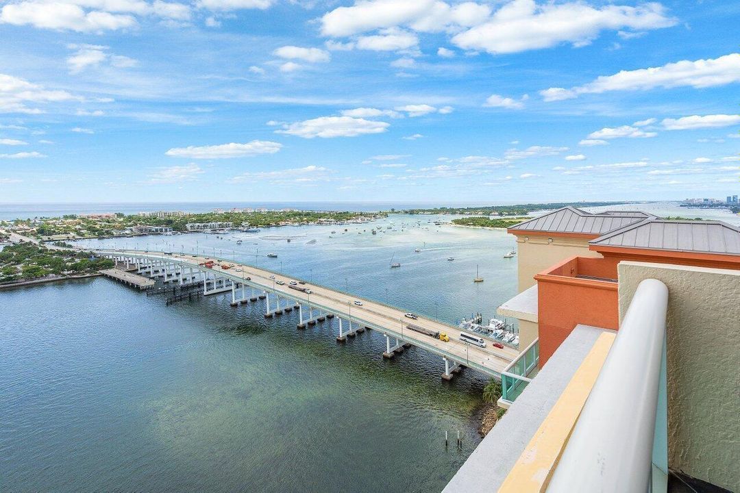 030-2640LakeShoreDrive-2609-RivieraBeach