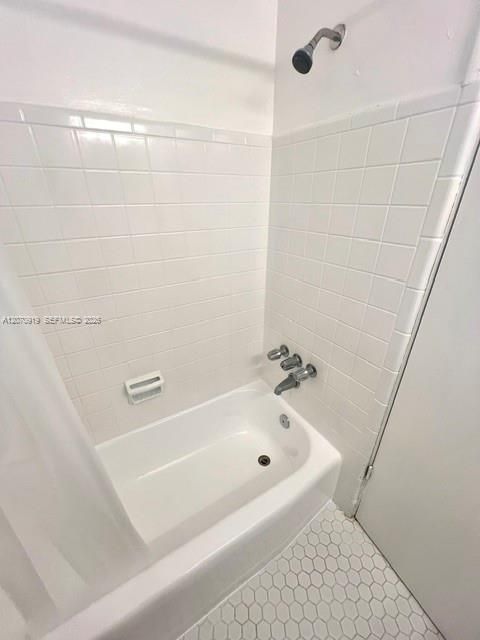 For Rent: $1,250 (0 beds, 1 baths, 0 Square Feet)