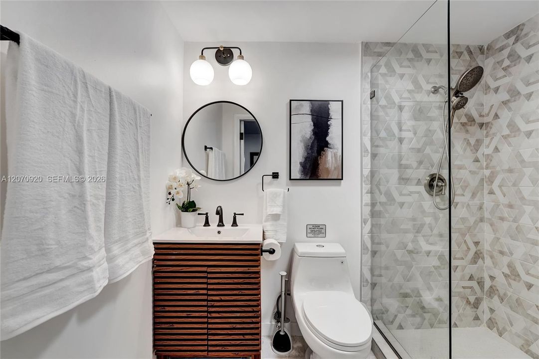 For Rent: $12,200 (8 beds, 4 baths, 3280 Square Feet)