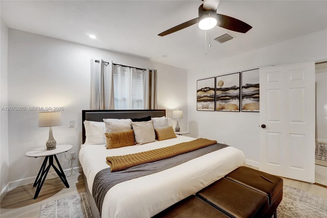 For Rent: $12,200 (8 beds, 4 baths, 3280 Square Feet)
