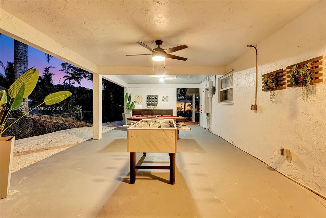 For Rent: $12,200 (8 beds, 4 baths, 3280 Square Feet)