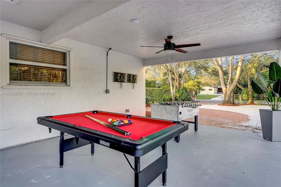For Rent: $12,200 (8 beds, 4 baths, 3280 Square Feet)