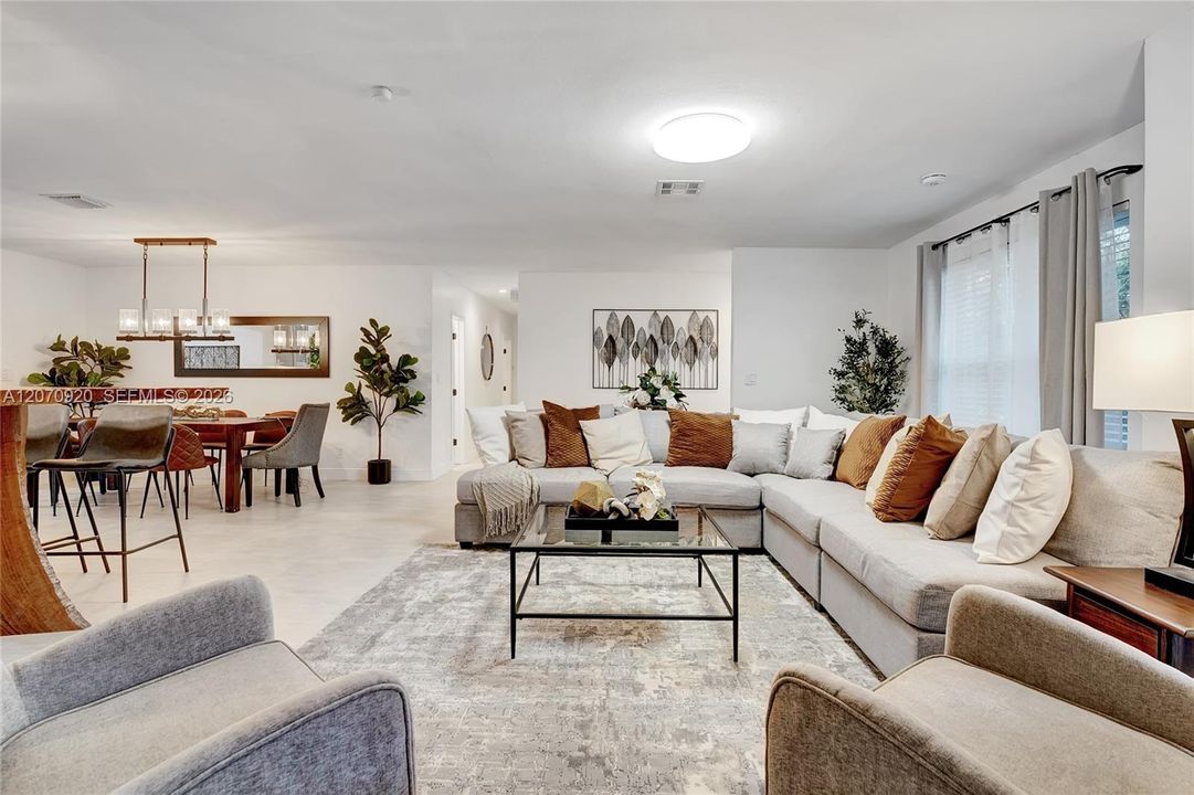 For Rent: $12,200 (8 beds, 4 baths, 3280 Square Feet)