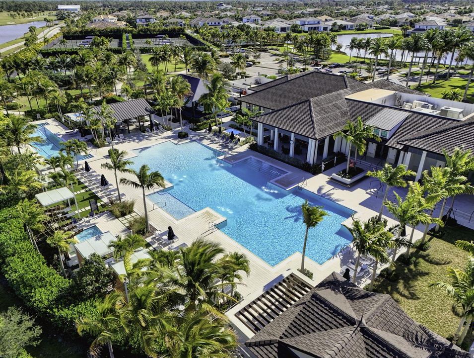 Clubhouse Zero Entry Pool