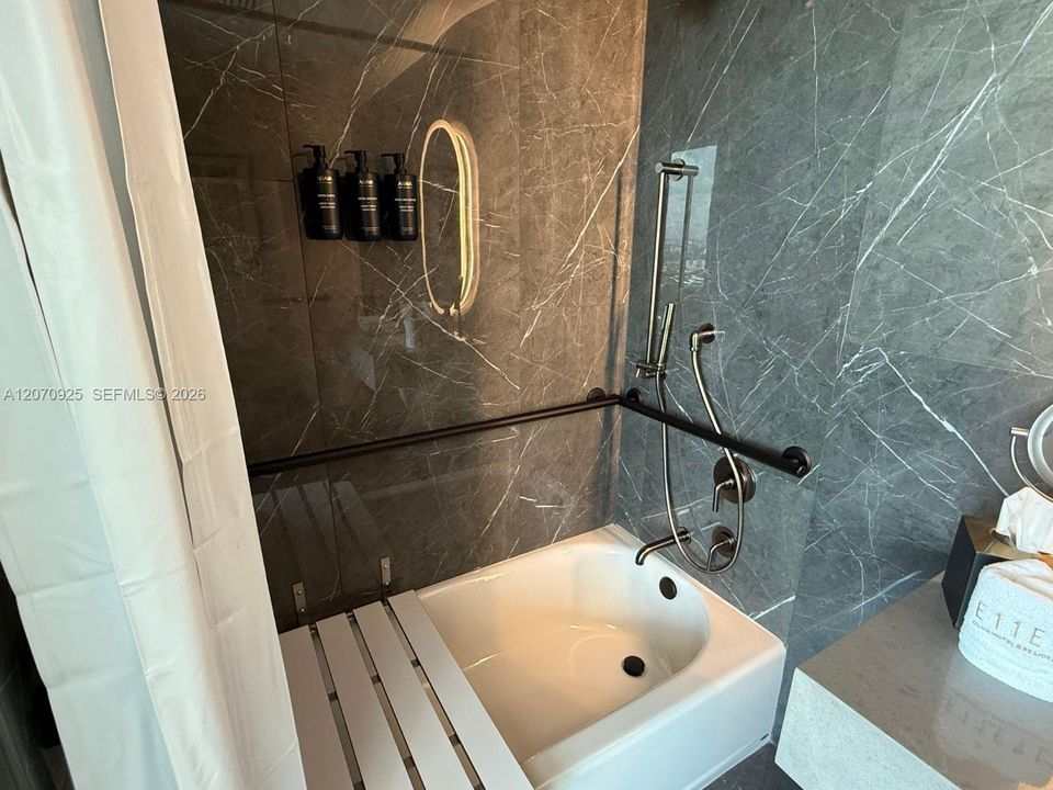 В аренду: $3,000 (0 спален, 1 ванн, 474 Квадратных фут)