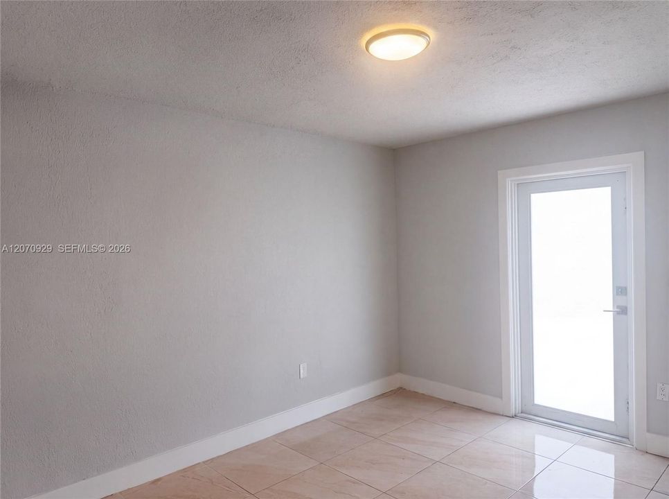 For Sale: $680,000 (3 beds, 2 baths, 1092 Square Feet)