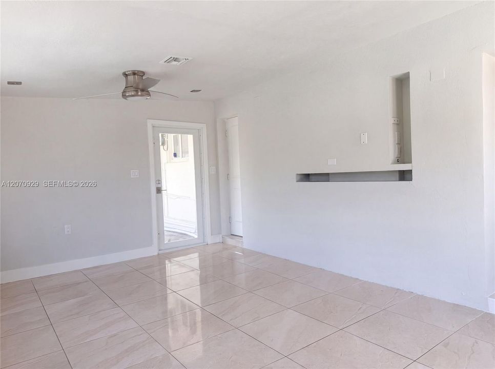 For Sale: $680,000 (3 beds, 2 baths, 1092 Square Feet)