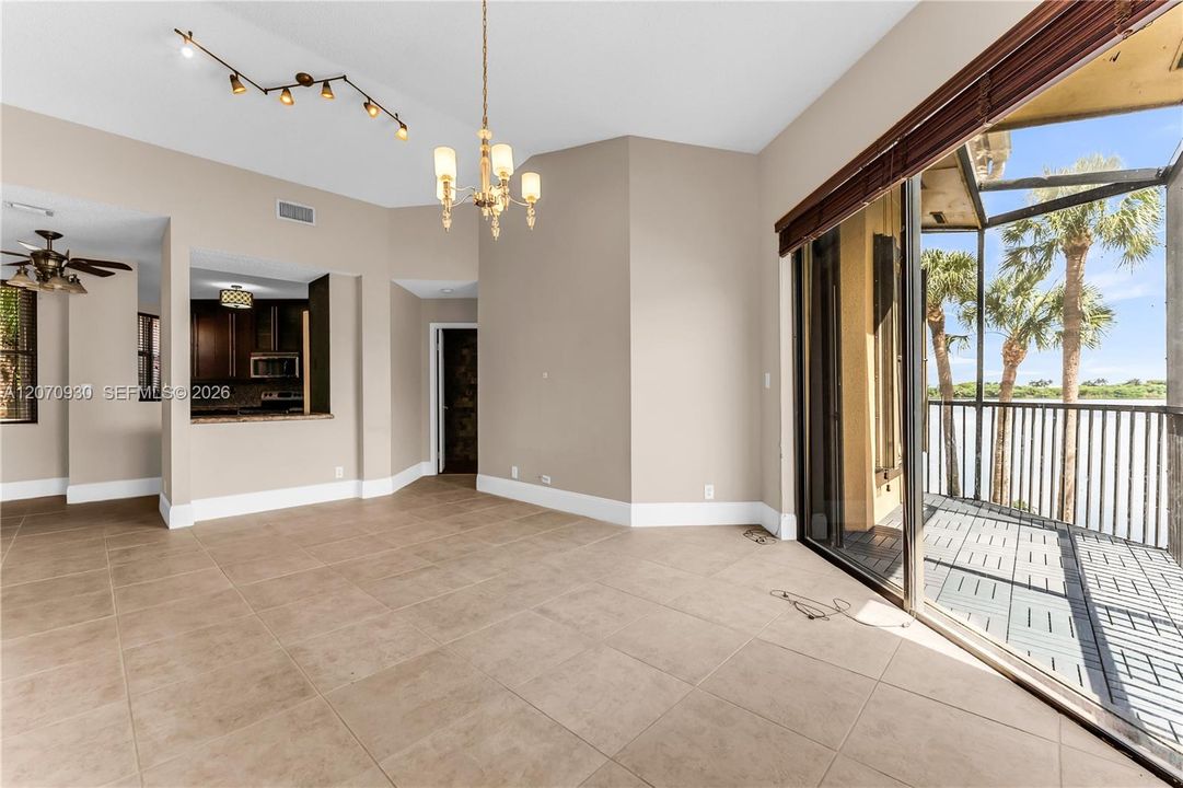 For Rent: $2,600 (2 beds, 2 baths, 1100 Square Feet)