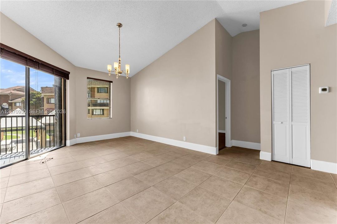 For Rent: $2,600 (2 beds, 2 baths, 1100 Square Feet)