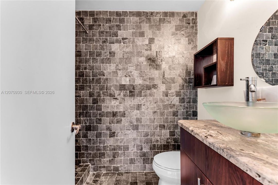 For Rent: $2,600 (2 beds, 2 baths, 1100 Square Feet)
