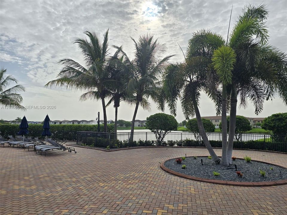 For Rent: $3,300 (3 beds, 2 baths, 1668 Square Feet)