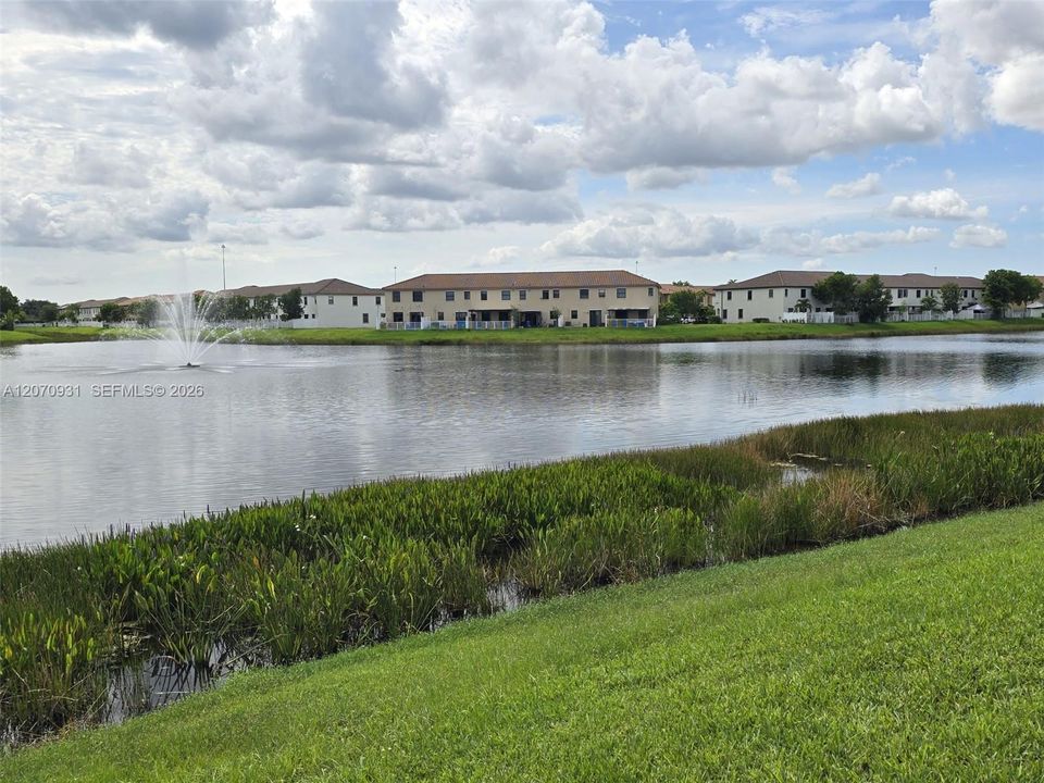 For Rent: $3,300 (3 beds, 2 baths, 1668 Square Feet)