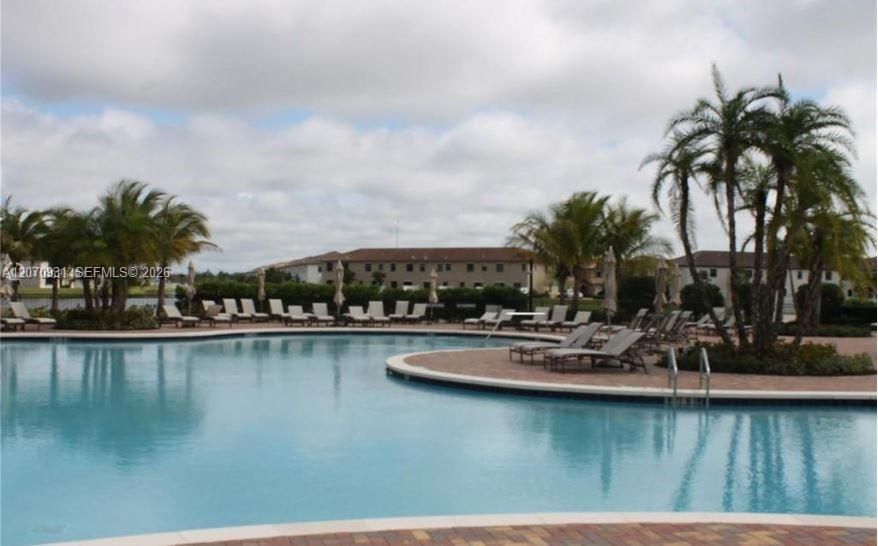 For Rent: $3,300 (3 beds, 2 baths, 1668 Square Feet)