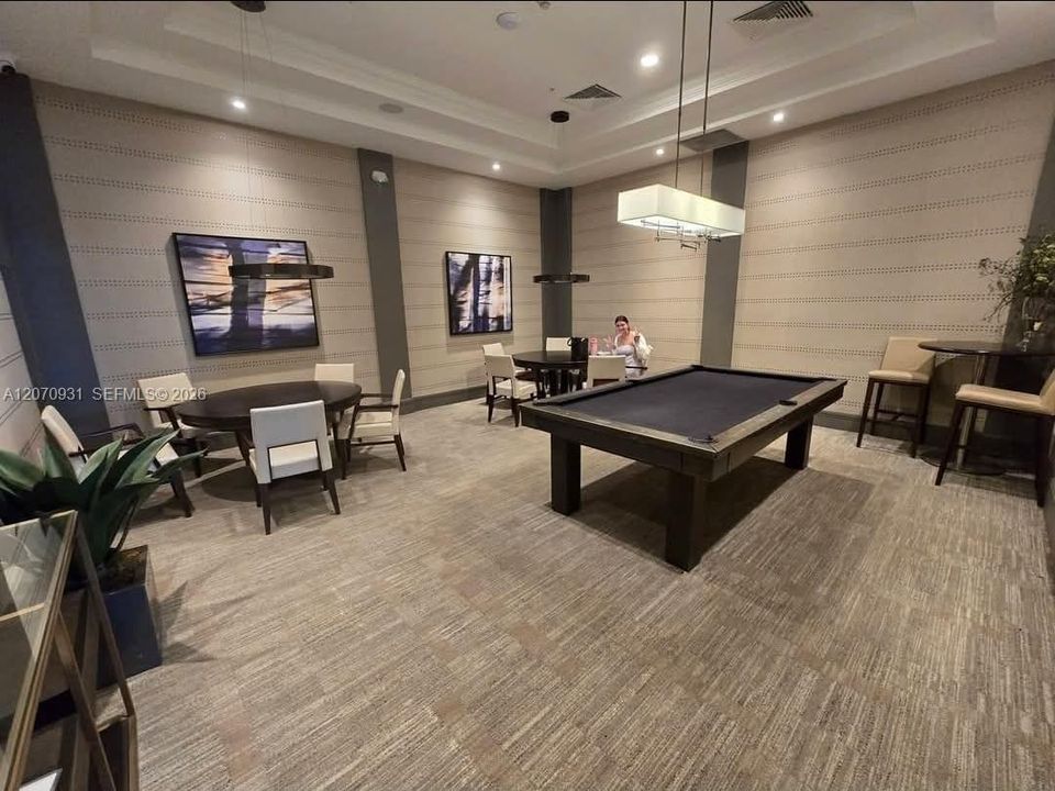 For Rent: $3,300 (3 beds, 2 baths, 1668 Square Feet)