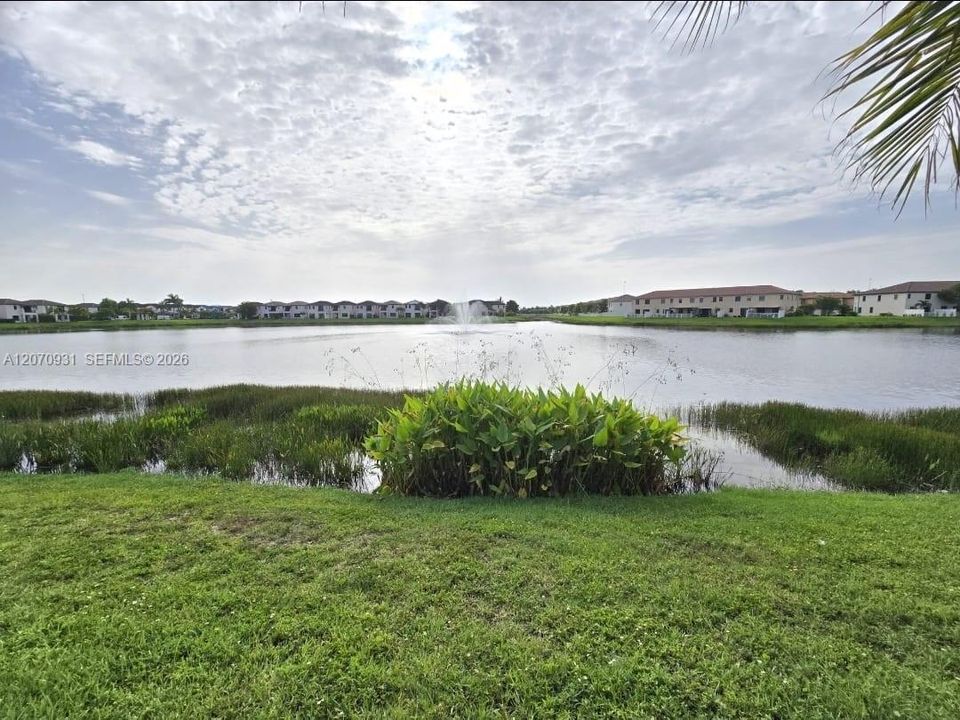 For Rent: $3,300 (3 beds, 2 baths, 1668 Square Feet)