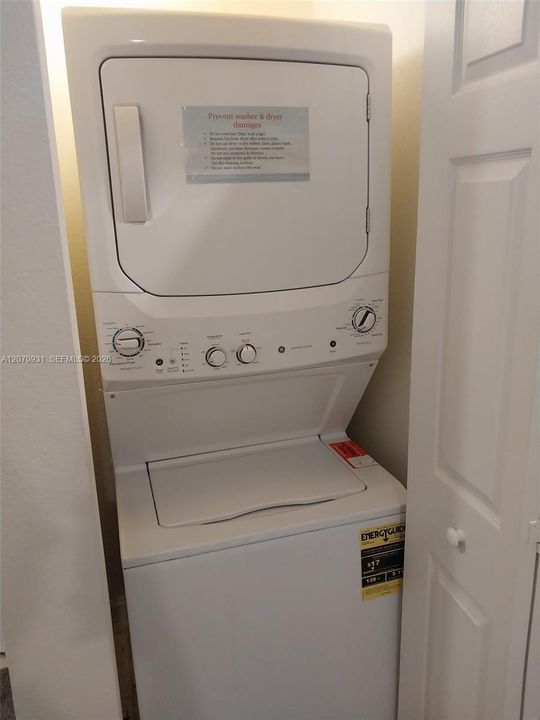 For Rent: $3,300 (3 beds, 2 baths, 1668 Square Feet)