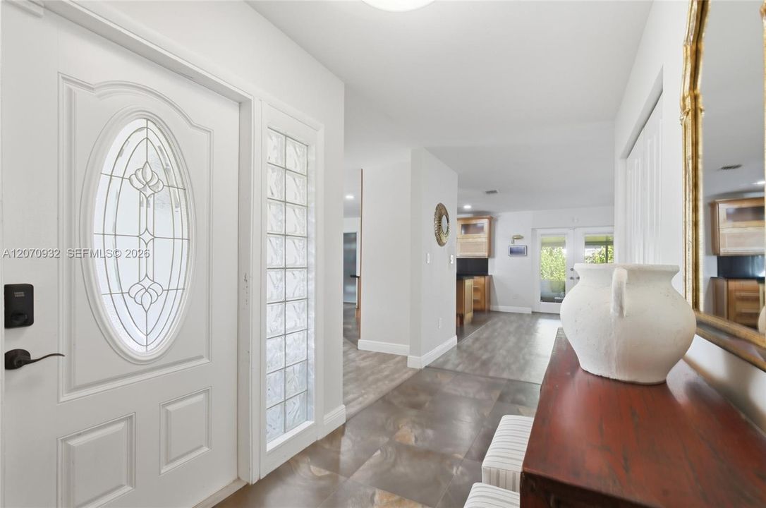 For Sale: $825,000 (5 beds, 3 baths, 2184 Square Feet)