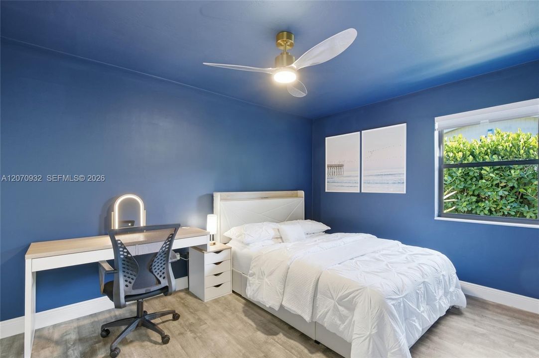 For Sale: $825,000 (5 beds, 3 baths, 2184 Square Feet)