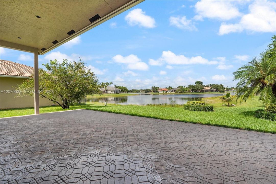 For Sale: $1,375,000 (4 beds, 3 baths, 2718 Square Feet)