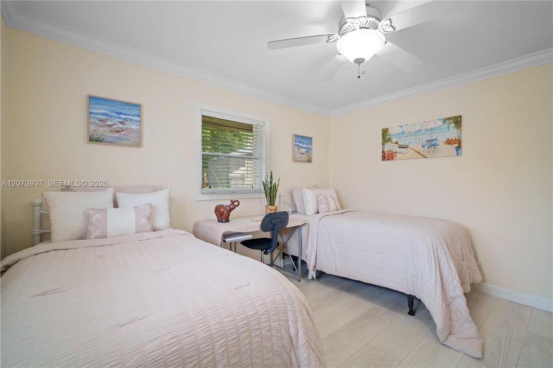 For Sale: $975,000 (3 beds, 2 baths, 1768 Square Feet)