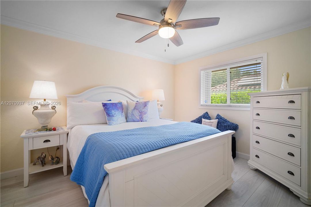 For Sale: $975,000 (3 beds, 2 baths, 1768 Square Feet)