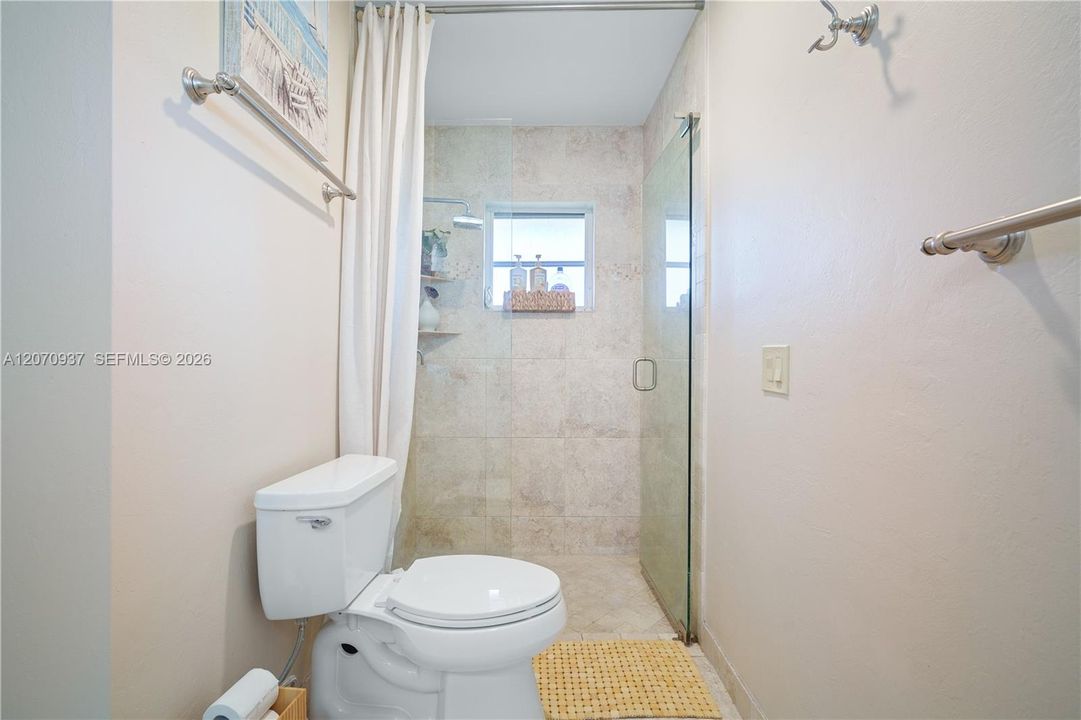 For Sale: $975,000 (3 beds, 2 baths, 1768 Square Feet)