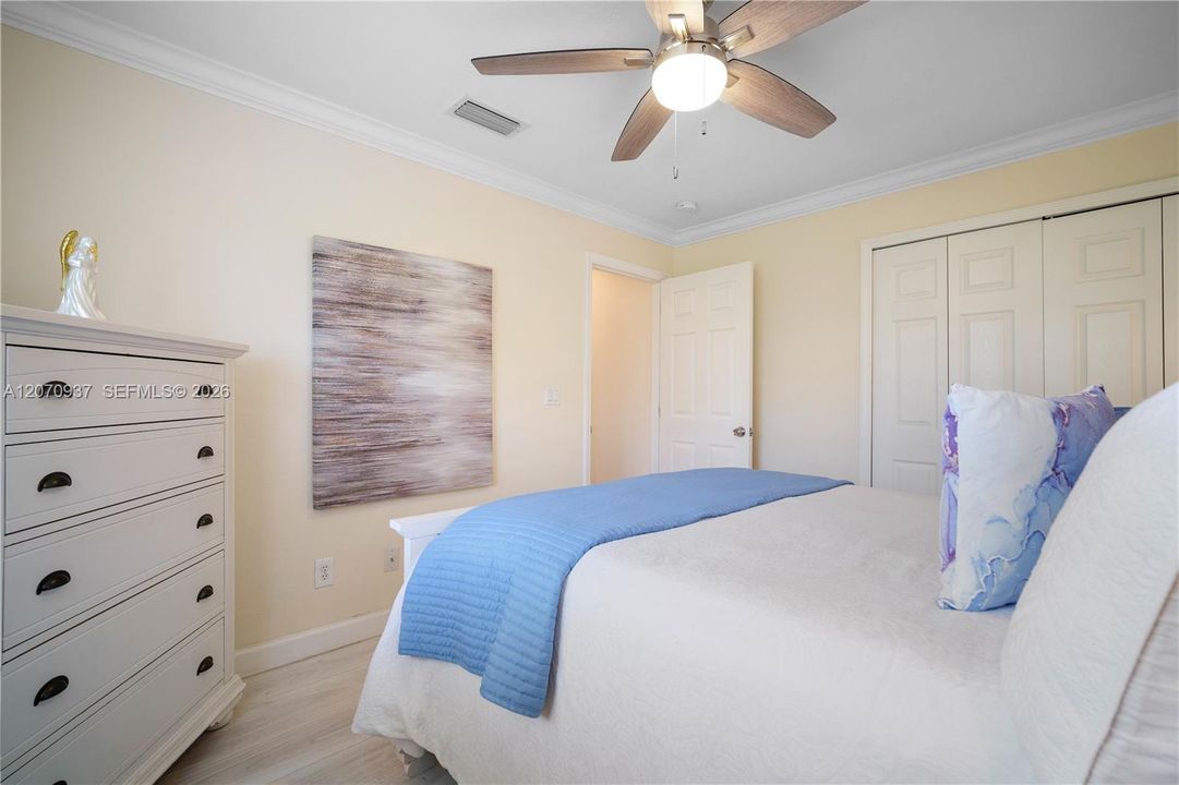 For Sale: $975,000 (3 beds, 2 baths, 1768 Square Feet)
