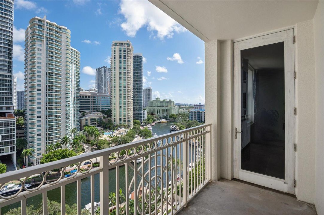 01-Steiner-511 5th Ave #1422-15