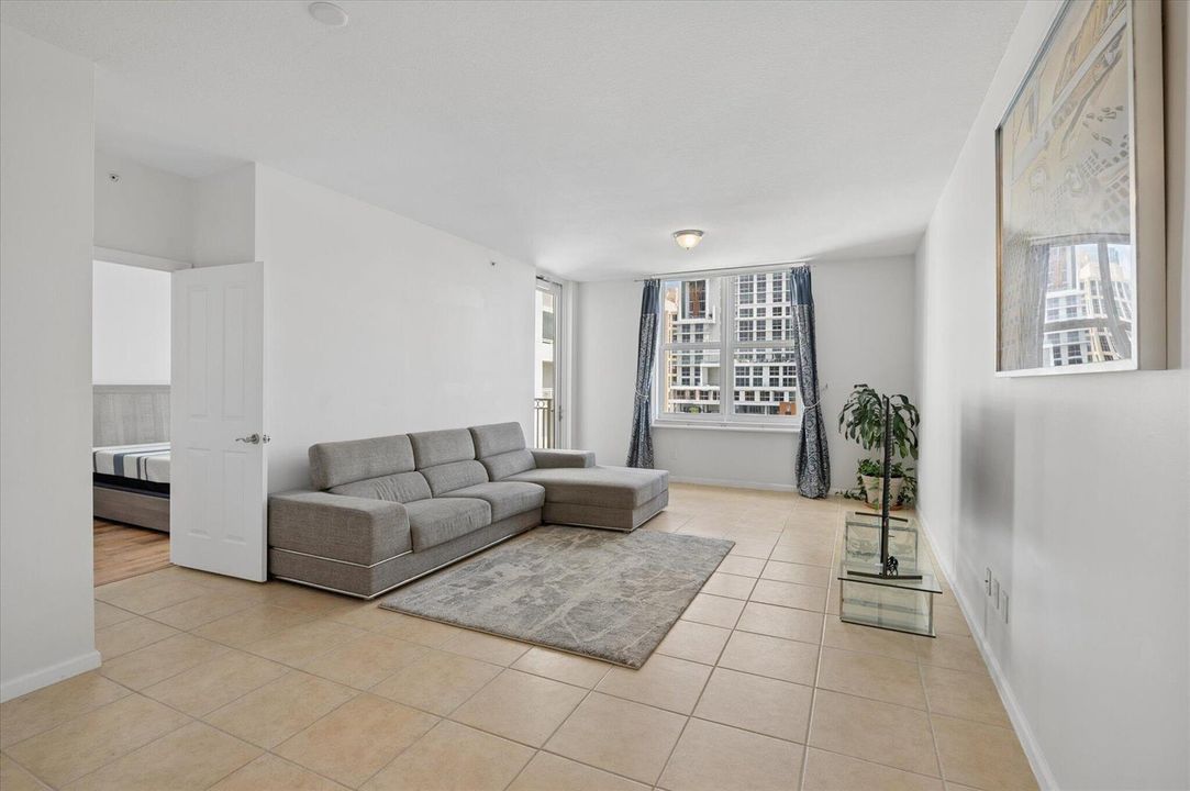 42-Steiner-511 5th Ave #1422-2
