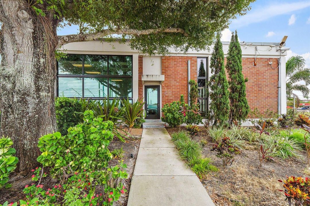 037-5900NorthAustralianAve-WestPalmBeach