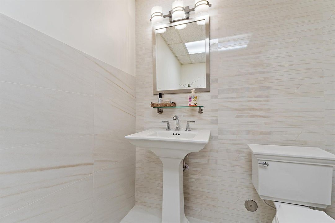 048-5900NorthAustralianAve-WestPalmBeach