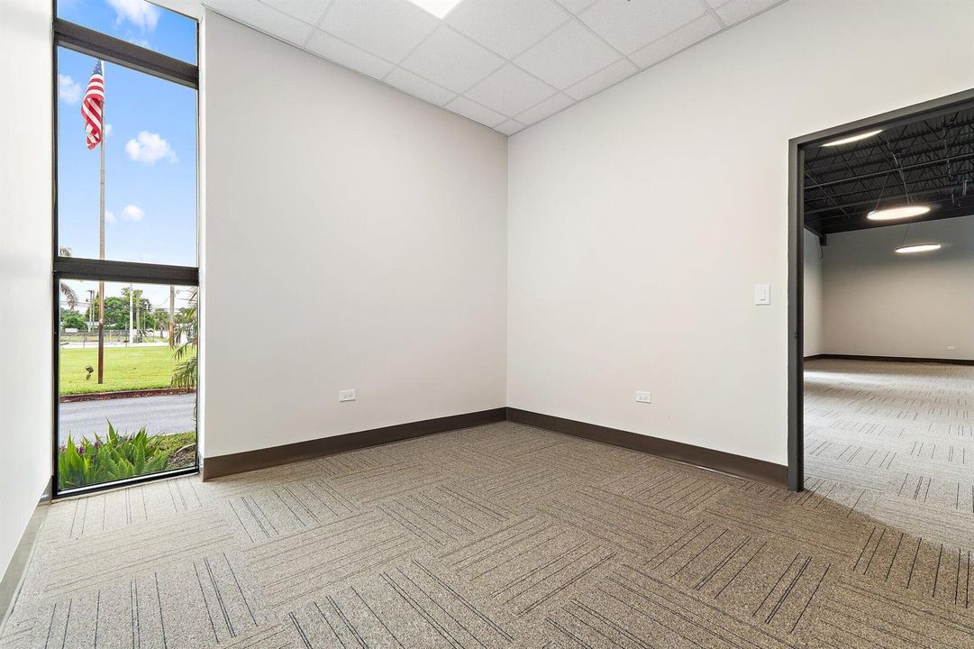 056-5900NorthAustralianAve-WestPalmBeach