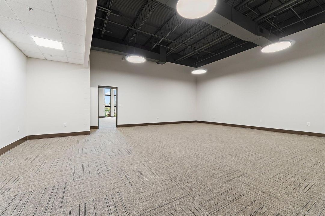 052-5900NorthAustralianAve-WestPalmBeach