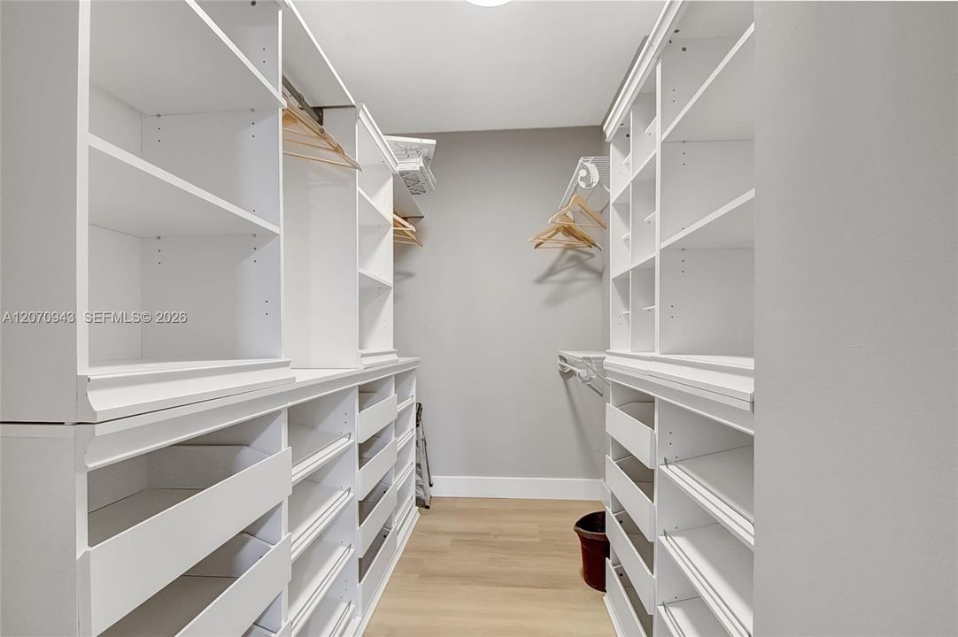 В аренду: $2,150 (1 спален, 1 ванн, 726 Квадратных фут)