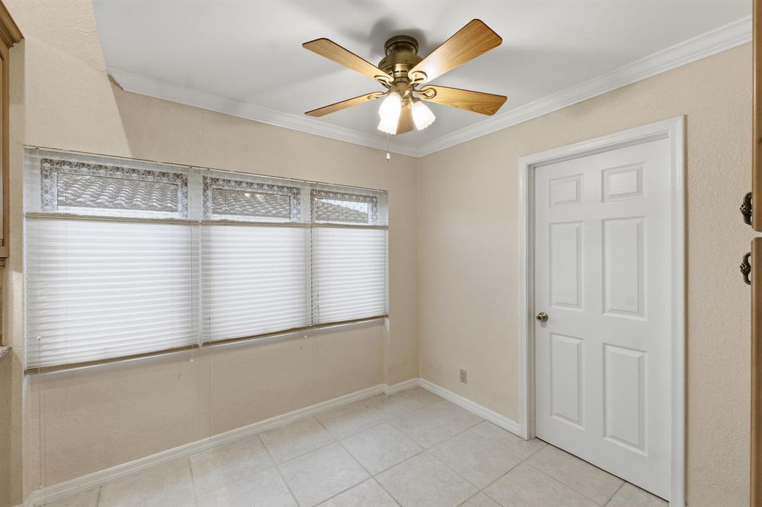 8719 NW 1st St_023