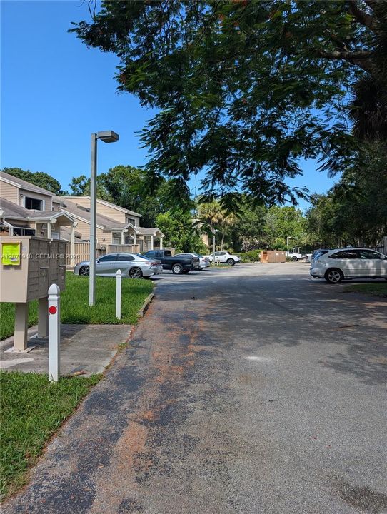 For Rent: $2,700 (3 beds, 2 baths, 1336 Square Feet)